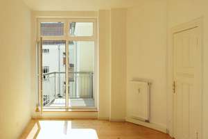 Von Privat: Helle, ruhige 2-Zimmer Wohnung in Berlin-Friedrichshain (Rigaer Straße) – Rigaer Straße 64, 10247 Friedrichshain, Berlin – Vorschaubild 2