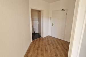 Wir haben renoviert - jetzt besichtigen und top Wohnung sichern! – Helmstedter Straße 32, 39112 Sudenburg, Magdeburg – Vorschaubild 2