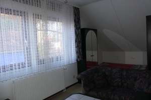 Hermsdorf! Ein besonderes Haus mit Innenpool, Kaminofen, gr. Terrasse u. zeitgemäßer Aufteilung! – Die vollständige Adresse der Immobilie erhältst du vom Anbieter., 13467 Hermsdorf, Berlin – Vorschaubild 12