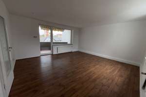 Ruhig, frisch renoviert, 4 Zimmer, Balkon, Garage + Stellplatz – Bültenweg 65b, 38106 Nordstadt, Braunschweig – Vorschaubild 3