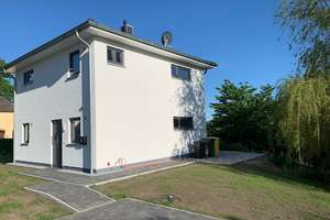 Niedrig-Energiehaus mit Südterrasse in Garding