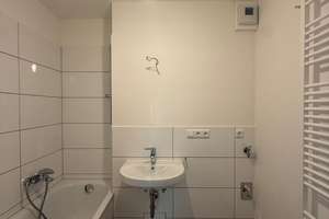 Helle 4-Zimmer-Wohnung mit Balkon und Parkett in München-Karl-Marx – Karl-Marx 150, 81737 Neuperlach, München – Vorschaubild 8
