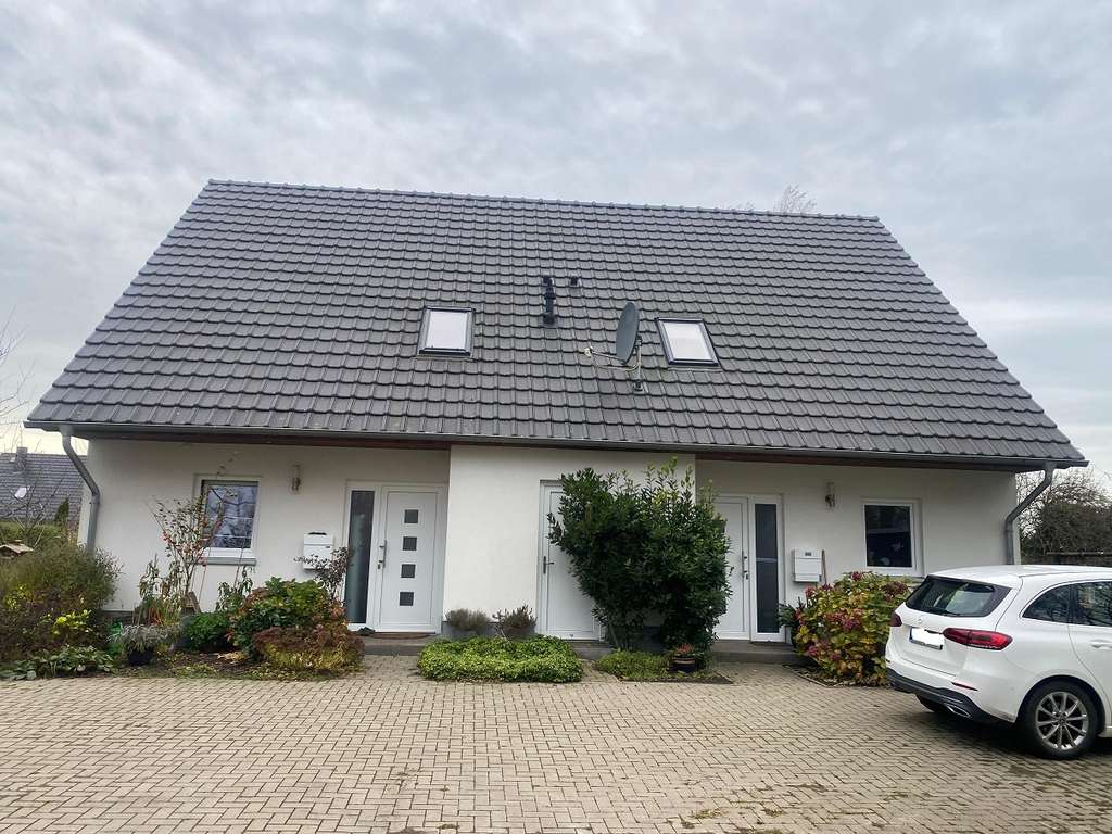 Immobilie in Greifswald - Sehr schönes Doppelhaus (zwei Wohneinheiten) nur 3 km von Greifswald entfernt !!! - Bild 1