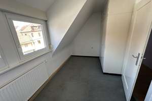 5-Zimmer Dachgeschosswohnung in Stuttgart-Obertürkheim zu vermieten-86qm – Mörgelenstraße 14, 70329 Obertürkheim (Ortsteil), Stuttgart – Vorschaubild 8