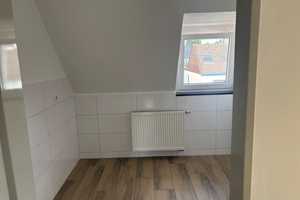 Attraktive und modernisierte 3-Zimmer-Dachgeschosswohnung mit gehobener Innenausstattung in Herford – Robert-Koch-Straße 25, 32049 Herford (Kreis) – Vorschaubild 5