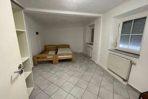 Sofort verfügbar: Leerstehendes Dreifamilienhaus mit Garten in Ludwigsburg – talstrasse 25, 71634 Mitte, Ludwigsburg – Vorschaubild 3