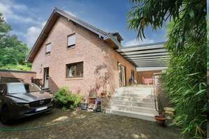 Einfamilienhaus mit großem 1958m² Grundstück in idyllischer Lage – Die vollständige Adresse der Immobilie erhältst du vom Anbieter., 41472 Holzheim, Neuss – Vorschaubild 2