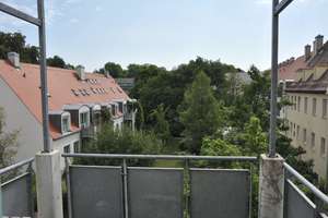 1 ZKB mit Balkon - ruhiger Innenhof - Nähe Fuggerei