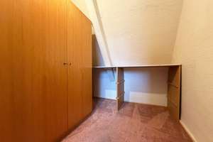 Neuer Preis...die Modernisierung kann starten.
4 Zimmer auf 131 m². Herrliches Grundstück.
Südstad – Die vollständige Adresse der Immobilie erhältst du vom Anbieter., 78050 Villingen, Villingen-Schwenningen – Vorschaubild 17