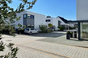 Property thumbnail 11