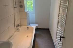 Befristet auf 3 Jahre !!! Schöne 3 Zi.-WE, Küche, Bad, Balkon, Holzböden, umfassend modernisiert !!! – Kilstetter Str. 46, 14167 Zehlendorf, Berlin – Vorschaubild 6
