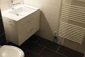 Provisionsfrei & freiwerdend: Exklusive 1,5-Zi-Wohnung mit großer Loggia in BESTLAGE – Schlüterstr. 6, 90480 Nürnberg – Vorschaubild 10