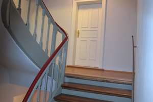 Altbau-Highlight in der Maxvorstadt: Stilvolle 2‑Zimmer‑Wohnung mit gläsernem Lift – provisionsfrei