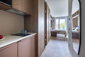 Möblierte Studio Wohnungen mit Gemeinschaftsflächen: Padelplatz, Fitness, Dachterrasse & mehr – Buschkrugallee 64, 12359 Britz, Berlin – Vorschaubild 4