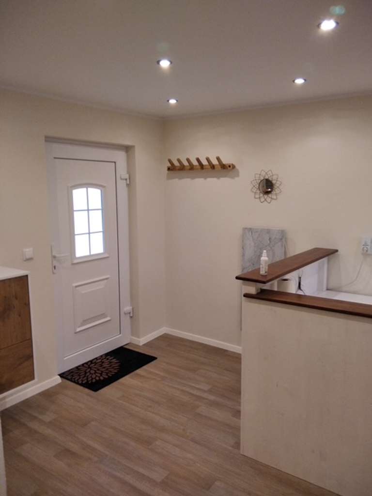 Immobilie in Leiblfing - Großzügiges Einfamilienhaus mit Gewerbeoption, und Whirlpool - Bild 2