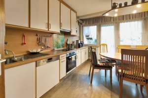 Vermietete 4-Zimmer-Wohnung mit zwei Balkonen, Garage und Aufzug – Die vollständige Adresse der Immobilie erhältst du vom Anbieter., 74074 Heilbronn, Heilbronn – Vorschaubild 2