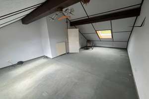 5-Zimmer Reihenhaus mit Stellplatz in Solingen (Ohligs/Aufderhöhe/Merscheid) – Die vollständige Adresse der Immobilie erhältst du vom Anbieter., 42655 Ohligs/Aufderhöhe/Merscheid, Solingen – Vorschaubild 4
