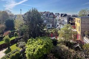 Vielleicht ist es jetzt so weit. Stadthaus mit Sonnengarten. – Die vollständige Adresse der Immobilie erhältst du vom Anbieter., 40545 Oberkassel, Düsseldorf – Vorschaubild 13