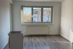 Hochwertig modernisierte 2-Zimmer-Wohnung mit Balkon in Berlin-Zehlendorf – Sachtlebenstraße 47b, 14165 Zehlendorf, Berlin – Vorschaubild 10