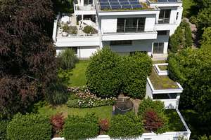 Außergewöhnliches Parkanwesen mit Indoor-Pool, Büroeinheit und Großgarage in Neuenheim