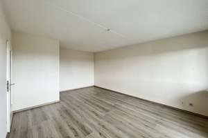 Bezugsfreie Eigentumswohnung mit Balkon in Vellmar-West