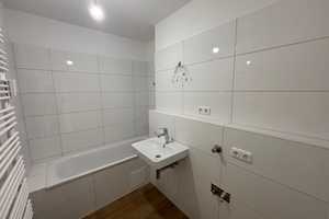 Modernisierte 3-Zimmer-Wohnung mit Balkon in zentraler Lage von München Neuperlach – Gerhart-Hauptmann-Ring 68, 81737 München – Vorschaubild 6