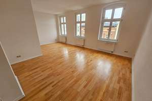 1 Monat kaltmietfrei – Charmante 2-Zimmerwohnung inkl Tageslichtbad mit Wanne & separater Küche
