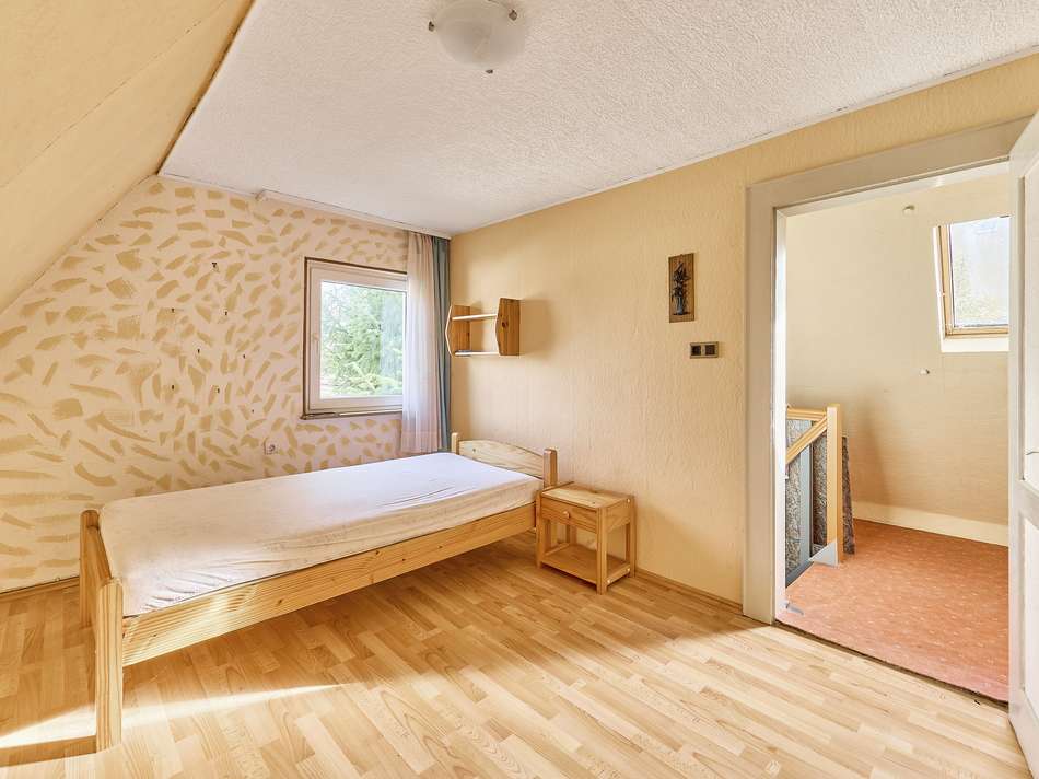 Schlafzimmer 1