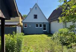 Hausrückseite mit Garten