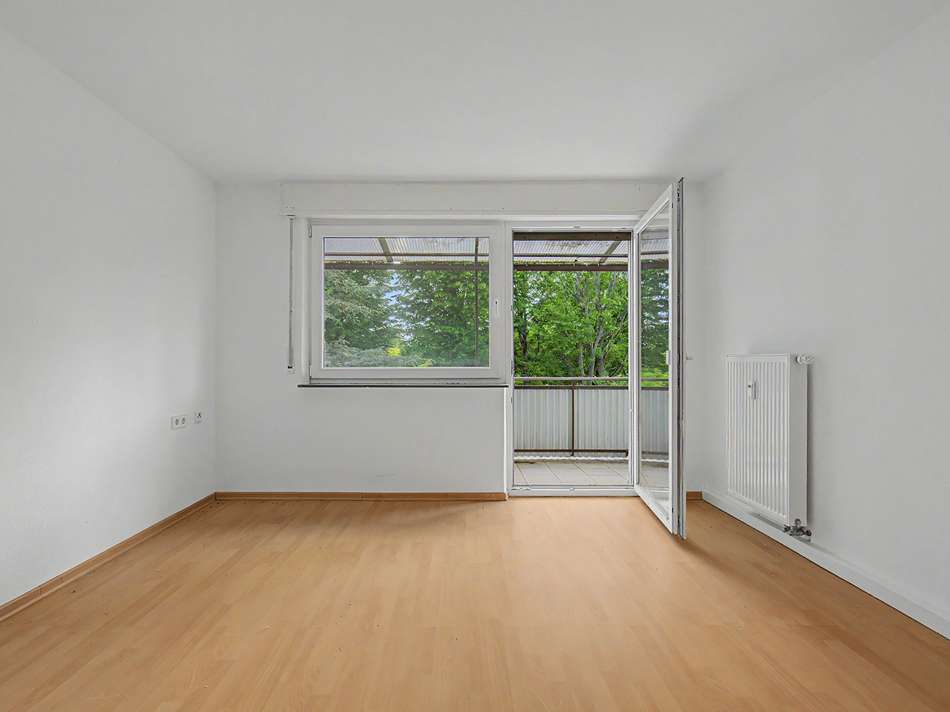 Raum OG mit Zugang Balkon