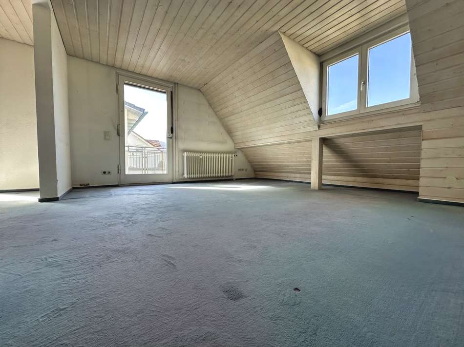 Schlafzimmer/ Balkonzugang