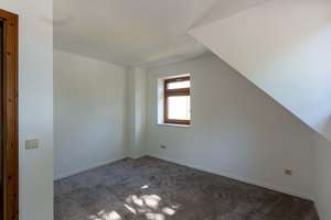 Eine Wohnung, die sich anfühlt wie ein ganzes Haus – Die vollständige Adresse der Immobilie erhältst du vom Anbieter., 47804 Kempener Feld/Baackeshof, Krefeld – Vorschaubild 17