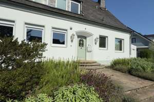 Von Privat! Villa in Huckingen | Exklusive Golfplatzlage | Ruhe & Privatsphäre mit Indoorpool – Die vollständige Adresse der Immobilie erhältst du vom Anbieter., 47259 Huckingen, Duisburg – Vorschaubild 2