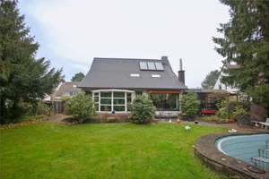 Traumhaftes Eigenheim! Freistehendes 5-Zimmer Einfamilienhaus mit Pool – Die vollständige Adresse der Immobilie erhältst du vom Anbieter., 40880 Tiefenbroich, Ratingen – Vorschaubild 1
