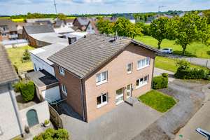 Attraktives Zweifamilienhaus mit Solaranlage – Die vollständige Adresse der Immobilie erhältst du vom Anbieter., 53909 Zülpich – Vorschaubild 12