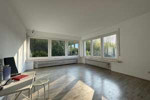 Freundliche 3-Zimmer Wohnung mit Balkon zum Erstbezug nach Renovierung im OG von Siegen- Bürbach – Die vollständige Adresse der Immobilie erhältst du vom Anbieter., 57074 Bürbach, Siegen – Vorschaubild 3