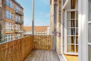 Großzügige Altbauwohnung mit Wohnküche, Balkon und flexiblem Grundriss – Die vollständige Adresse der Immobilie erhältst du vom Anbieter., 10437 Prenzlauer Berg, Berlin – Vorschaubild 1