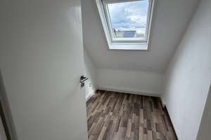 Zuhause mit Zukunft . Gepflegtes Zweifamilienhaus mit vielen Möglichkeiten: 6-8 Zimmer – Die vollständige Adresse der Immobilie erhältst du vom Anbieter., 64390 Erzhausen – Vorschaubild 34