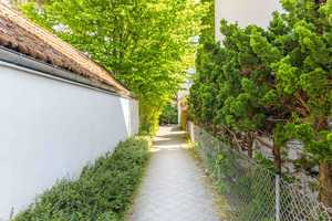 Seltene Gelegenheit - Reiheneckhaus mit Lift und Tiefgaragenstellplatz – München – Vorschaubild 3