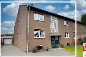 Besondere Gelegenheit - Dreifamilienhaus in Voerde-Spellen zu verkaufen! – Wesel (Kreis) – Vorschaubild 1