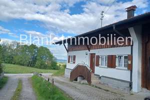 Freistehendes Bauernhaus mit zwei Wohnungen, Garagen, Garten, Weitblick, ruhige Lage - Altusried – Die vollständige Adresse der Immobilie erhältst du vom Anbieter., 87452 Altusried – Vorschaubild 15