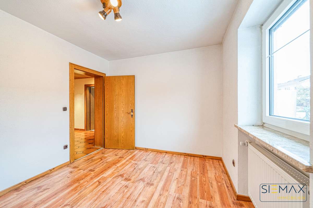 Immobilie in Essenbach - * BEZUGSFREI *
Grüner wohnen, smarter leben:
2 Einheiten mit ENERGIESPAR-GARANTIE! - Bild 5