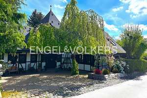 Exklusives Landhaus in der Solinger Südstadt mit Einliegerwohnung – Die vollständige Adresse der Immobilie erhältst du vom Anbieter., 42659 Burg/Höhscheid, Solingen – Vorschaubild 1