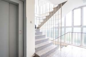 KEINE KÄUFERPROVISION Schicke ETW mit Fahrstuhl, Balkonfernblick und Garage in Bielefeld Stieghorst – Die vollständige Adresse der Immobilie erhältst du vom Anbieter., 33605 Stieghorst, Bielefeld – Vorschaubild 19
