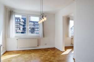 Charmante 5-Zimmer-Altbau-Wohnung in zentraler Oststadt-Lage Reutlingen – Die vollständige Adresse der Immobilie erhältst du vom Anbieter., 72764 Reutlingen-Mitte, Reutlingen – Vorschaubild 3