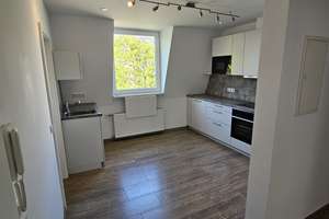 2,5-Zimmer Dachgeschosswohnung in Rüttenscheid inkl. hochwertiger Einbauküche – Christophstraße 10, 45130 Rüttenscheid, Essen – Vorschaubild 10