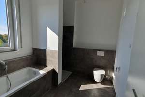 Familienfreundliches helles Reihenendhaus in Regensburg – Die vollständige Adresse der Immobilie erhältst du vom Anbieter., 93055 Brandlberg-Keilberg, Regensburg – Vorschaubild 4