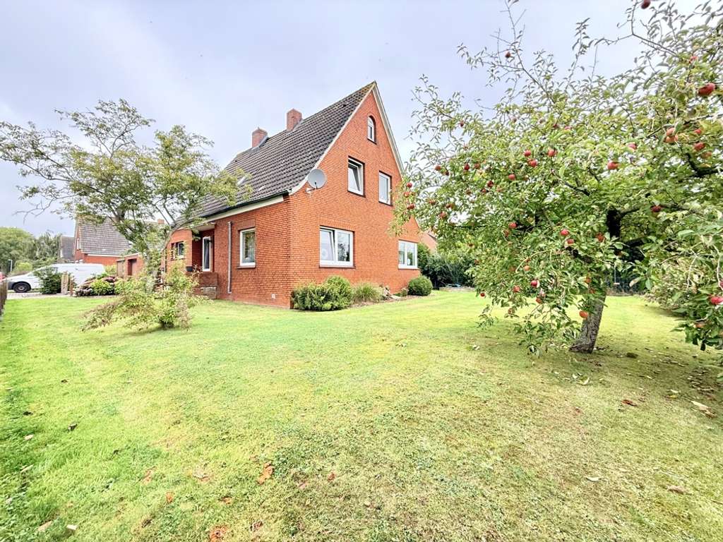 Immobilie in Jemgum - * Ruhige Lage * Kamin * 2 Garagen * Unglaubliche Weitsicht * Heizung von 2023 * Top Raumaufteilung * - Bild 1