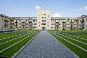 Top-Kapitalanlage mit konstanter Vermietung 3-ZKB mit Balkon – Die vollständige Adresse der Immobilie erhältst du vom Anbieter., 86167 Lechhausen-West, Augsburg – Vorschaubild 1