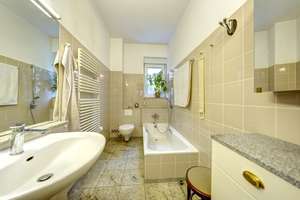 Property thumbnail 9